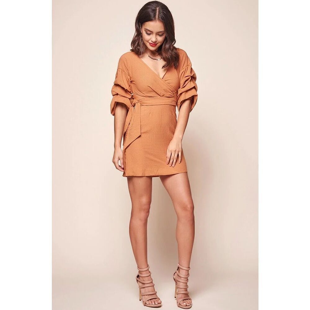 Selfie Leslie Danielle Ruched Sleeve Wrap Dress In Tan Size Large